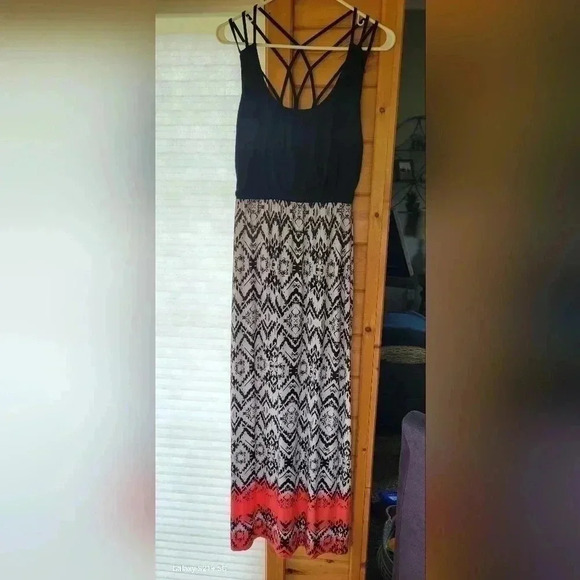 Three Pink Hearts Trixxi Maxi Dress, size small - Picture 2 of 6